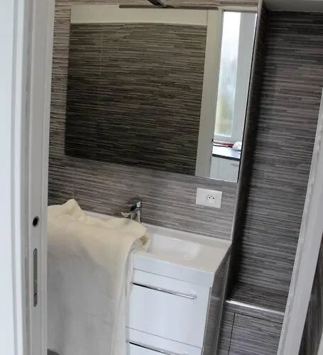 Au Coeur De La Vieille Апартаменты *